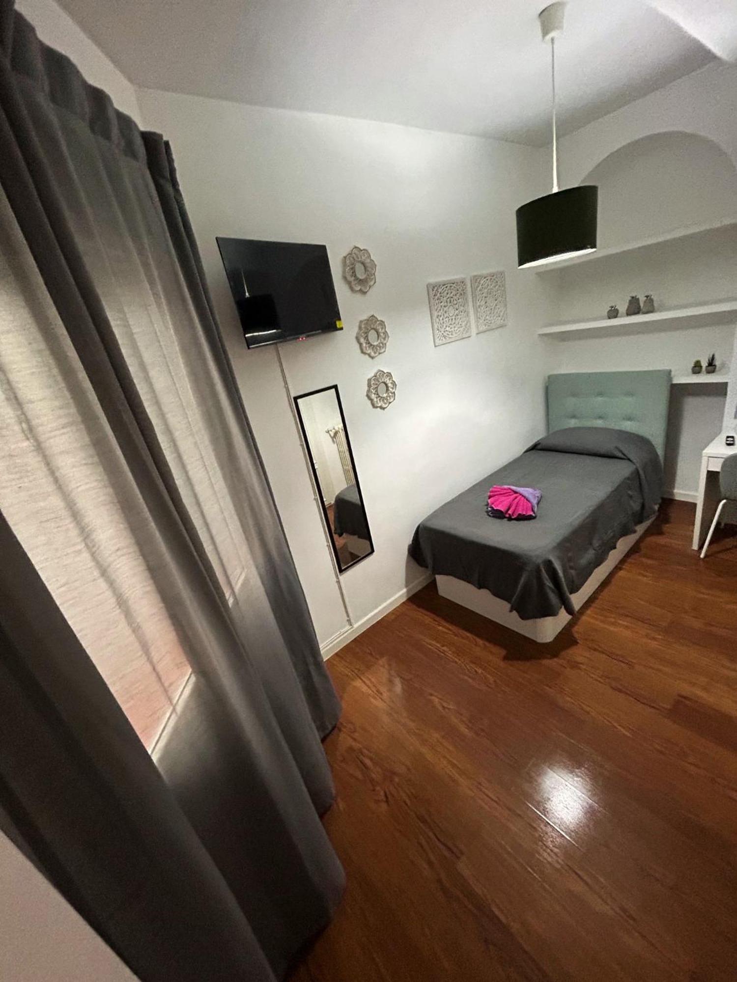 Habitaciones Magdalena Madrid Exteriör bild
